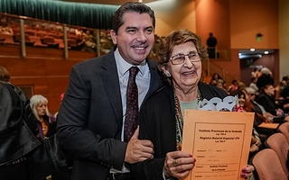 442 familias de San Juan obtuvieron la escritura de sus viviendas