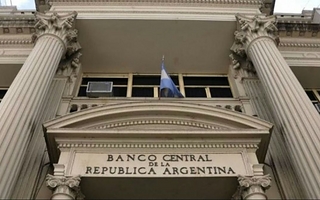 El Banco Central ya compró $1.000 millones de dólares en octubre