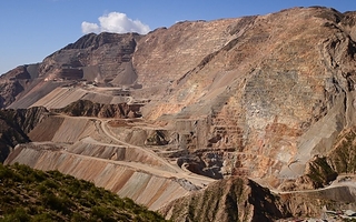 Cierre de minas: el Senado analiza tres proyectos de ley