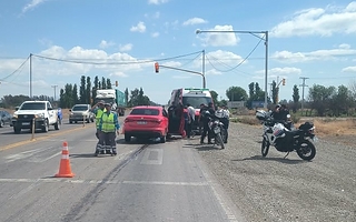 Dos pacientes iban a diálisis cuando el auto en el que viajaban chocó