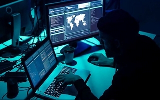 Alerta mundial del FBI por fallas críticas que obligaron a desconectar sitios web