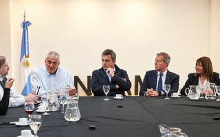 Massa se reunió con rectores y activó su agenda política