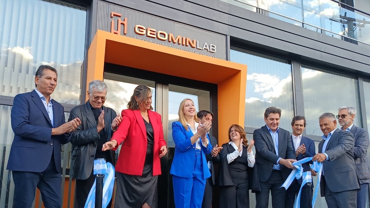 GEOMIN LAB Inauguró su planta en Pocito. 