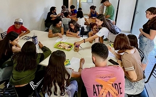 Cómo lograr que vuelvan los chicos que abandonaron la escuela