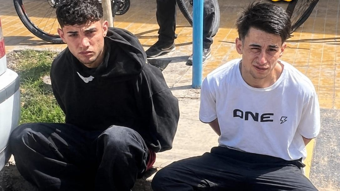 Los dos detenidos por las drogas. 