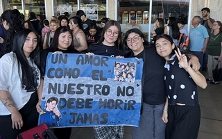 Rifas, sueños y colectivos llenos: las ARMY sanjuaninas partieron para ver a BTS