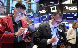 Wall Street cayó y el riesgo país argentino superó los 700 puntos