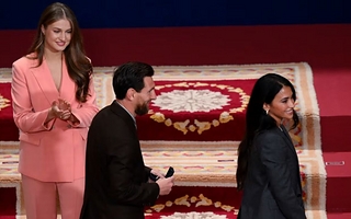 Messi recibió un premio histórico en España y compartió la gala con la realeza
