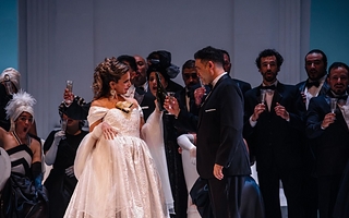 Todo listo para la última función de La Traviata en el Teatro del Bicentenario