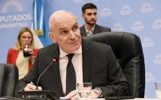 Espert busca anular su procesamiento por lavado de dinero