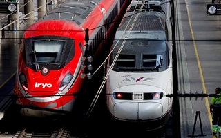 Cómo eran los trenes de alta velocidad que protagonizaron la tragedia en España