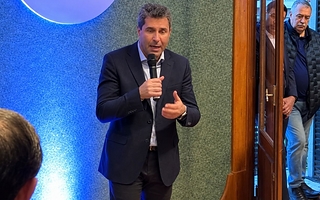 Uñac presentó su búnker de cara a la campaña presidencial
