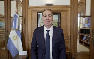 Tras la presión opositora, Santilli presentará su primer informe de gestión 