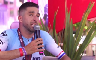 "Casi abandono a la mitad": Gaëtan Fetaud tras ganar el Ironman en San Juan