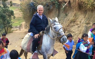 Las historias de León XIV antes de ser Papa y su vida junto a los más humildes