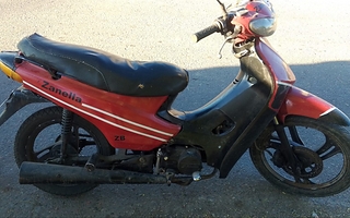 Circulaba en una moto buscada por la Justicia y terminó detenido