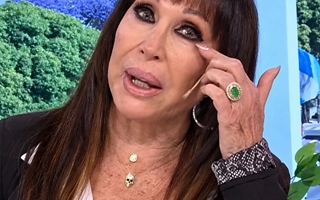 Una médium sorprendió a Moria Casán con un mensaje de su padre muerto