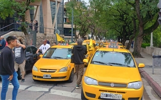 Visita del papa León XIV: cuánto costará viajar en taxi para verlo en Córdoba