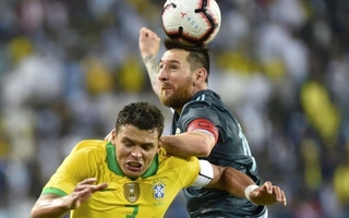  Thiago Silva acusó a Messi de "manejar" a los árbitros