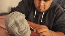 Rawson: inmortalizan a Diego Maradona con una escultura