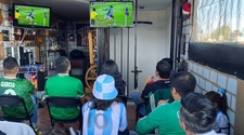 Argentina en Qatar: la mujer que gritó el gol de Messi ante unos 30 mexicanos
