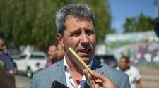 Entrega de barrios en Albardón: ¿Uñac rompió la veda electoral?