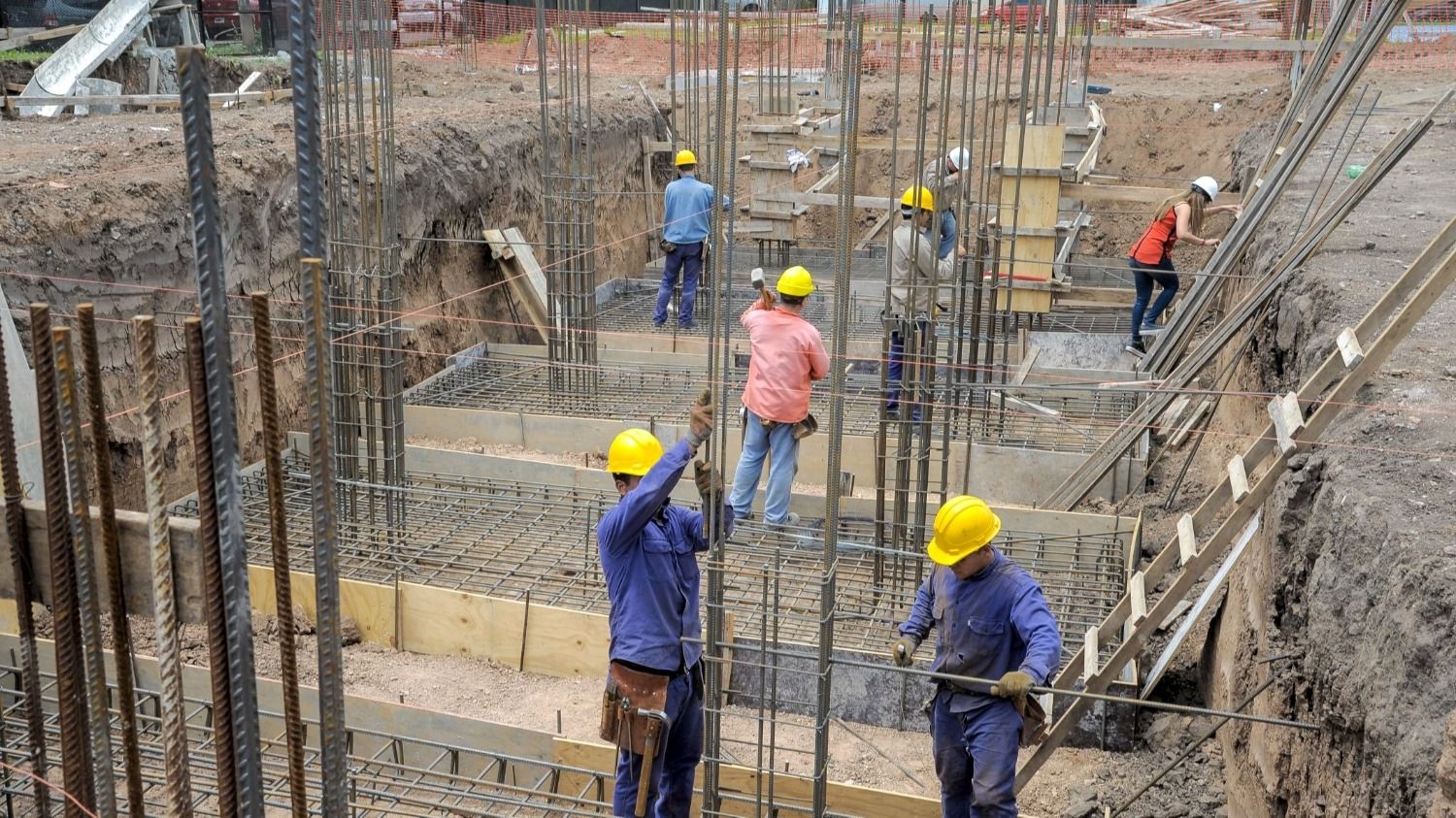 Uocra, empresarios e industriales respaldan el plan de megaobras
