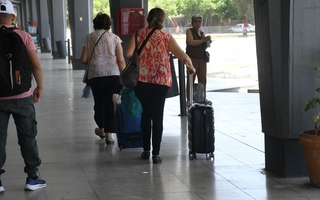 El turismo en Argentina cayó y el sector gastronómico sufre una baja del 30%