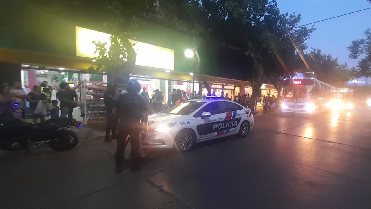 Una pelea entre dos jóvenes convulsionó el centro de San Juan