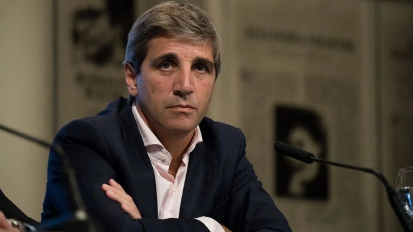 Luis Caputo: cómo pagará Argentina los US$4.300 millones del 9 de enero