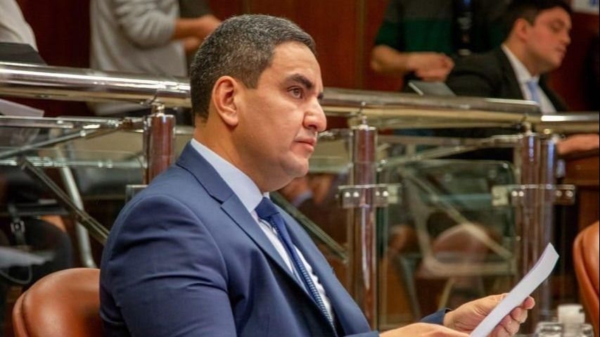 Cornejo, del PRO, defendió su lugar y le marcó la cancha al bloquismo