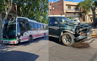 Una camioneta y un colectivo chocaron en una transitada esquina de Capital