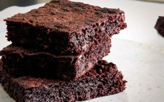 Brownies sin harina ni azúcar, rápidos y saludables