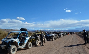 Tras los destrozos en la Pampa del Leoncito, afirman que el guía del grupo no estaba habilitado
