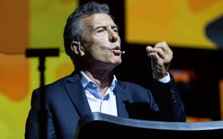 Macri apoya a Milei pero advierte sobre liderazgos sin equipo