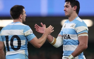 Los Pumas vencieron 52-28 a Gales en el debut