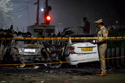 Explosión en vehículo causa ocho muertos en Nueva Delhi