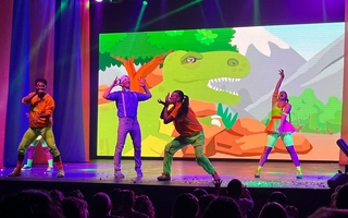 El espectáculo “Aprendamos Explorando” se presenta en el Cine Teatro Albardón