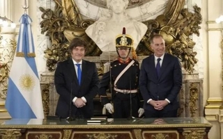 Milei finalmente traspasará el Renaper y Deportes a ministerio del Interior 