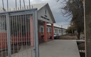 Alumnos armados generaron temor a la salida de una escuela en Caucete