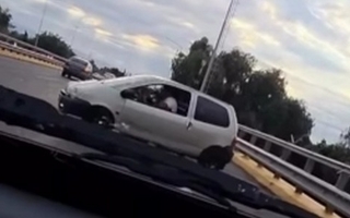 El video de un auto en contramano en plena Circunvalación