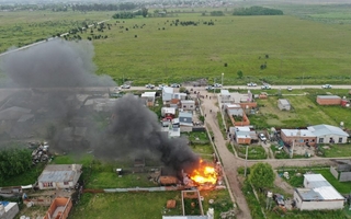 Mar del Plata: Vecinos quemaron la casa de un niño acusado de tocar a sus compañeras