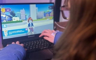 San Juan capacitó a los docentes para abordar Roblox y sitios de apuestas online