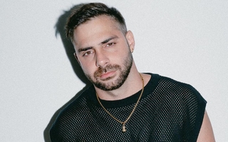 Grego Rosello estuvo a los besos con la ex de un futbolista de la Selección Argentina