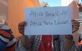 Alumnos tomaron una escuela en Jáchal por falta de agua: desde cuándo están