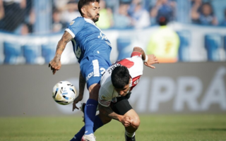 River sigue complicado: igualó con Vélez y no aseguró la Libertadores