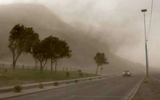 Alerta roja en Chubut por ráfagas de hasta 150 kilómetros por hora