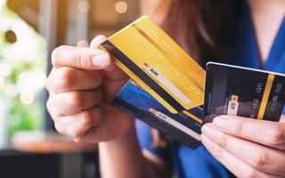 Crece la mora en tarjetas de créditos y ya golpea a la clase media
