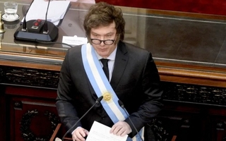 Reforma Laboral: Milei insiste en un proyecto de ley con el sello de DNU