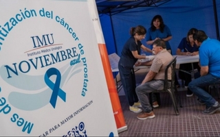 Un centenar de hombres se realizaron estudios gratuitos por cáncer de próstata